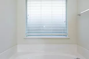 10913 Golfview Way, Benbrook, TX 76126 - Photo 4