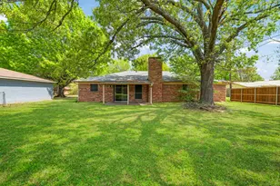 315 34th Street NE, Paris, TX 75460 - Photo 2