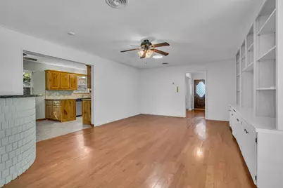 2972 Maydelle Lane, Farmers Branch, TX 75234 - Photo 10