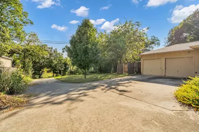 2972 Maydelle Lane, Farmers Branch, TX 75234 - Photo 20