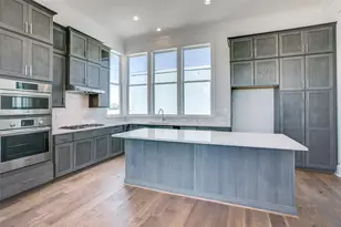 211 Carroll St, Fort Worth, TX 76107 - Photo 2