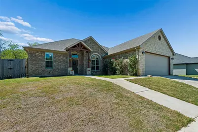 4114 Seminole Trail, Granbury, TX 76048 - Photo 2