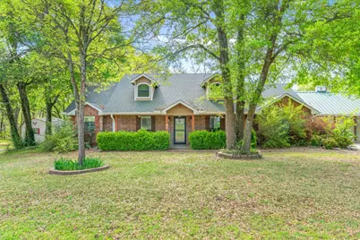 190 Westshore Drive, Wills Point, TX 75169 - Photo 1