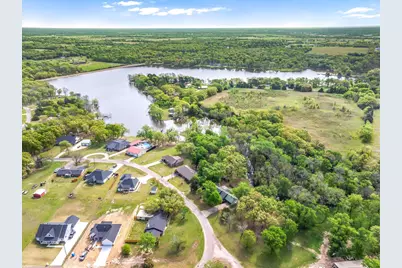 190 Westshore Drive, Wills Point, TX 75169 - Photo 2