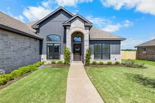 399 Frederick Dr, Robinson, TX 76706 - Photo 2