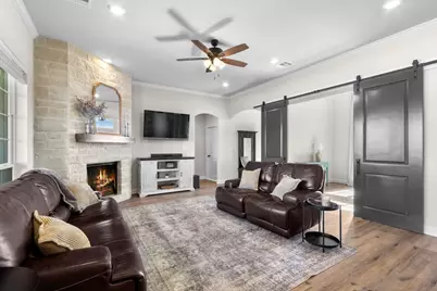 399 Frederick Drive, Robinson, TX 76706 - Photo 2
