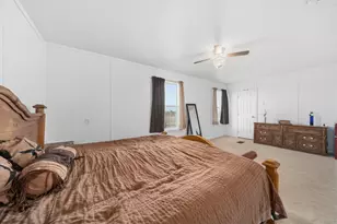 104 Co Rd 412B, Lott, TX 76656 - Photo 12