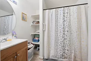 104 Co Rd 412B, Lott, TX 76656 - Photo 16