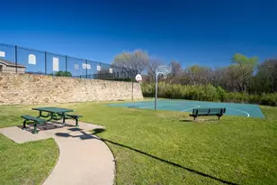 5357 Kingsknowe Pkwy, Fort Worth, TX 76135 - Photo 22