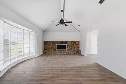 108 Pearly Top Drive, Glenn Heights, TX 75154 - Photo 8