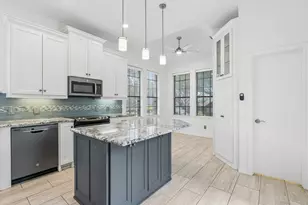 1222 Sycamore Dr, Carrollton, TX 75007 - Photo 10