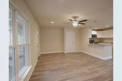 448 Chase Avenue, Cleburne, TX 76031 - Photo 6