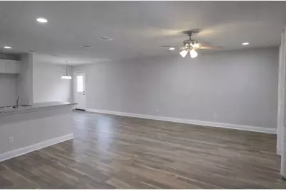 448 Chase Avenue, Cleburne, TX 76031 - Photo 6