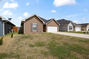 347 Preston Rd, Mabank, TX 75147 - Photo 4