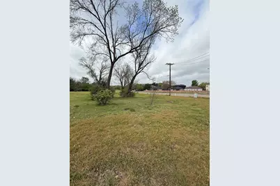 3401 S Sam Houston Road, Dallas, TX 75227 - Photo 2