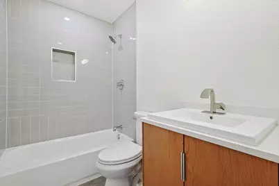 402 Creekmeadow Lane, Lewisville, TX 75067 - Photo 6