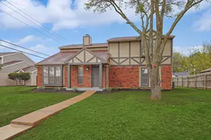 402 Creekmeadow Ln, Lewisville, TX 75067 - Photo 1