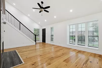 402 Creekmeadow Lane, Lewisville, TX 75067 - Photo 16