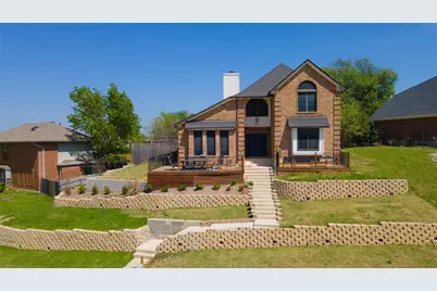 2711 Spyglass Drive, Carrollton, TX 75007 - Photo 2