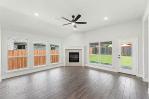 179 Creekside Dr, Sanger, TX 76266 - Photo 18