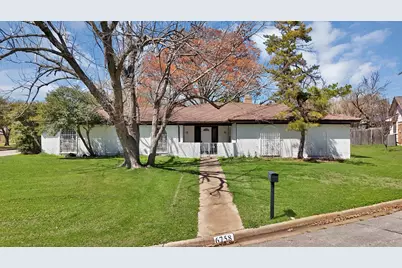 6758 Cartagena Court, Fort Worth, TX 76133 - Photo 2