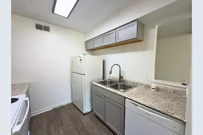 2613 Amherst Court, Irving, TX 75038 - Photo 6