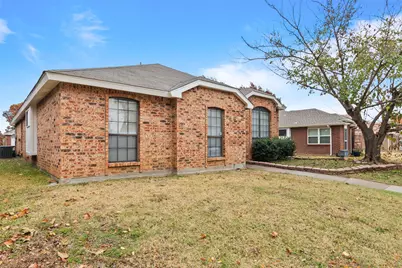 983 Downey Drive, Lewisville, TX 75067 - Photo 2