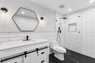 13726 Peyton Dr, Dallas, TX 75240 - Photo 16