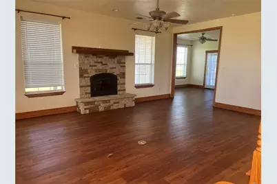 427 Grover Dallas, Weatherford, TX 76088 - Photo 2