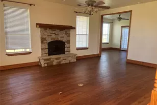 427 Grover Dallas, Weatherford, TX 76088 - Photo 2