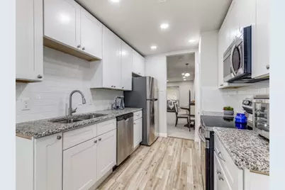 10017 Regal Park Lane #205, Dallas, TX 75230 - Photo 4