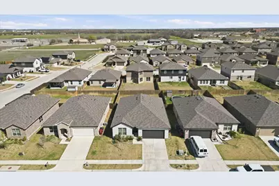 964 Ravenwood Lane, Van Alstyne, TX 75495 - Photo 2