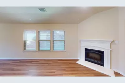 4524 Lakeside Hollow Street, Fort Worth, TX 76262 - Photo 8