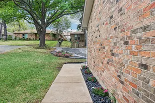 1428 Hampton Rd, Grapevine, TX 76051 - Photo 4