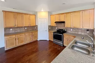 1203 Whitecreek Dr, Glenn Heights, TX 75154 - Photo 8