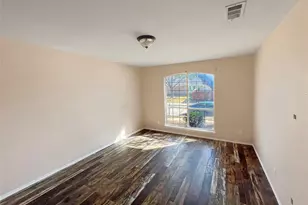 1203 Whitecreek Dr, Glenn Heights, TX 75154 - Photo 10