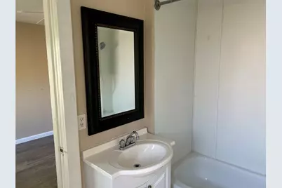 104 W Wilson Avenue, Whitney, TX 76692 - Photo 8