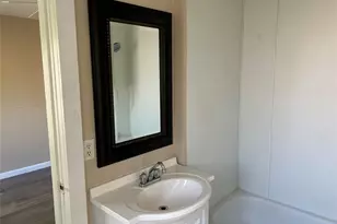 104 W Wilson Ave, Whitney, TX 76692 - Photo 8