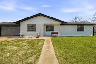 925 N Kirk St, Hico, TX 76457 - Photo 2