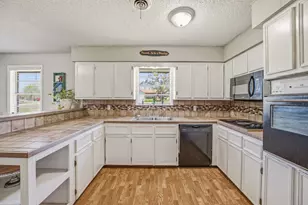 925 N Kirk St, Hico, TX 76457 - Photo 8