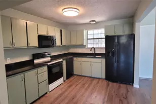 1701 Saddle Rd, Granbury, TX 76049 - Photo 6