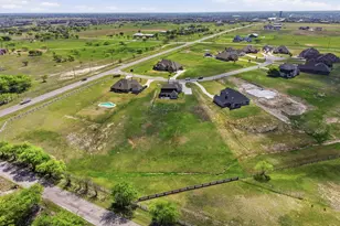704 Cactus Crk Ct, Godley, TX 76044 - Photo 30