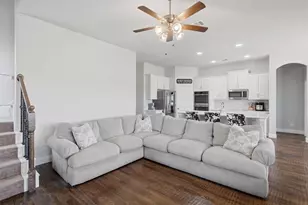 704 Cactus Crk Ct, Godley, TX 76044 - Photo 10