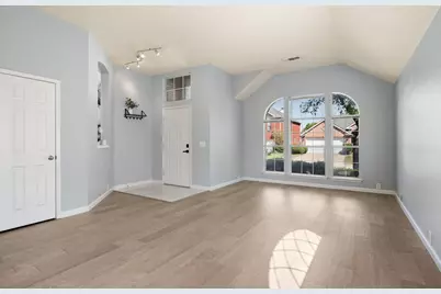 3013 Peppercorn Drive, Euless, TX 76039 - Photo 4
