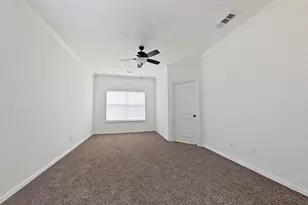 4508 Champion Hill Dr, Grand Prairie, TX 75052 - Photo 10