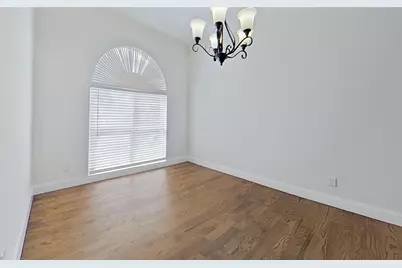 4508 Champion Hill Drive, Grand Prairie, TX 75052 - Photo 8