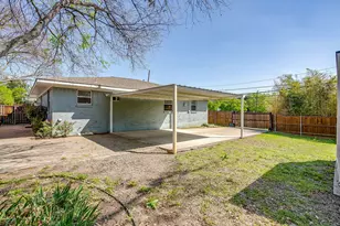 8808 Westfield Dr, Dallas, TX 75243 - Photo 32