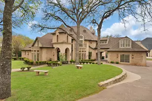 5605 Muirfield Ct, Flower Mound, TX 75022 - Photo 2