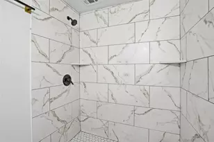 1100 SE 9th St, Mineral Wells, TX 76067 - Photo 8