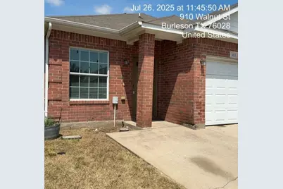 913 Walnut, Burleson, TX 76028 - Photo 1